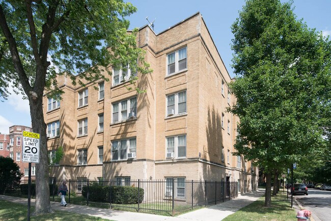 Building Photo - 3906 W Argyle St