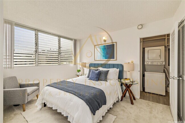 Building Photo - Spacious Makiki 1-Bedroom Condo with Parking & Pool – Anga-Roa