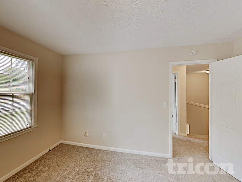 Building Photo - 3865 Brushy Wood Dr