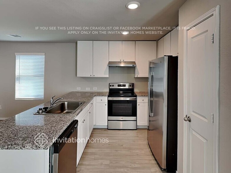 Building Photo - 146 Pasadena Pl