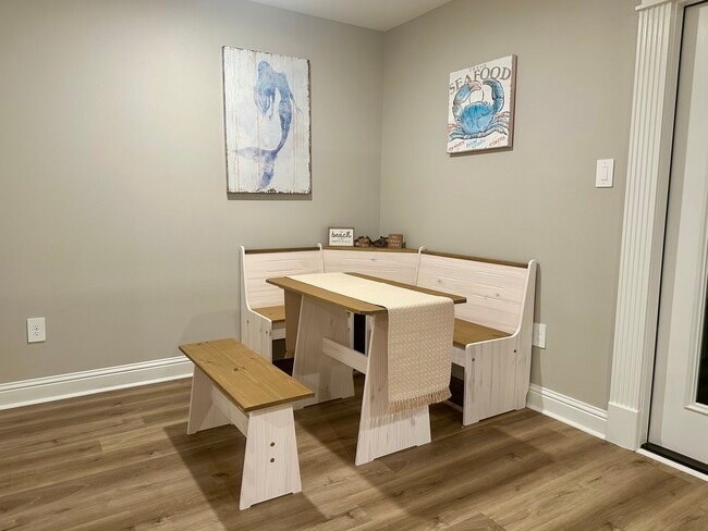 Building Photo - 120 Coral Breeze Drive