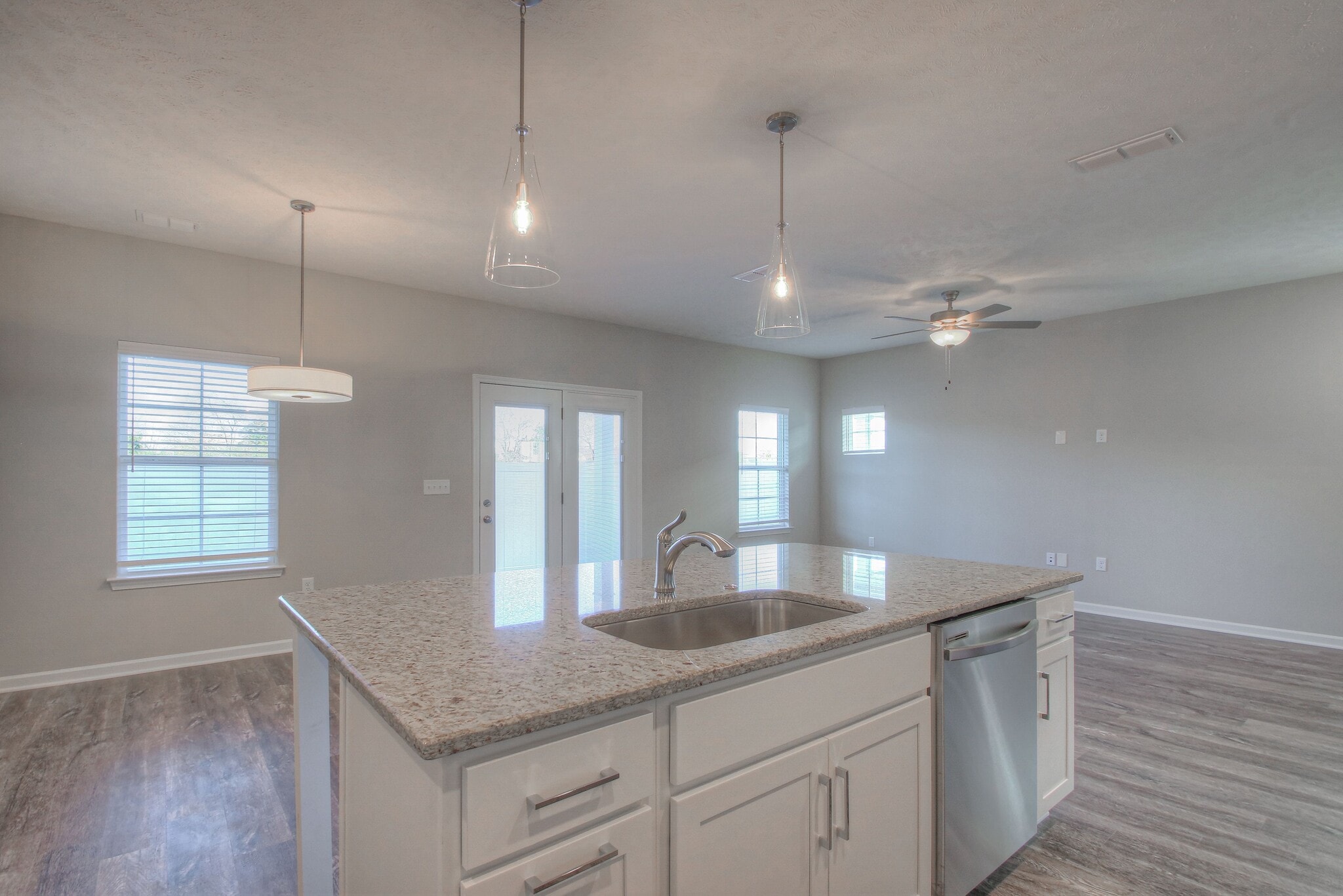 Building Photo - 4340 Doral Dr