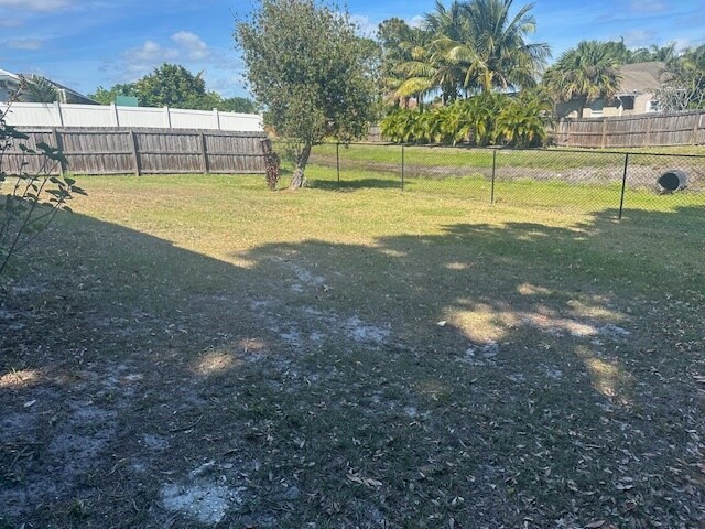 Primary Photo - 1751 SW Southworth Terrace