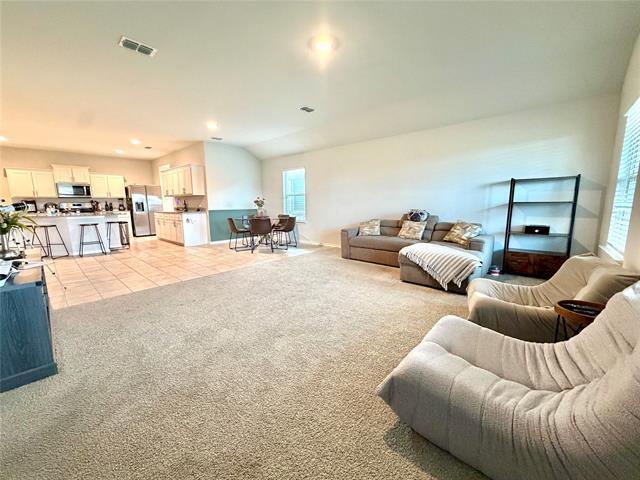 Building Photo - 16628 Hay Vly Dr