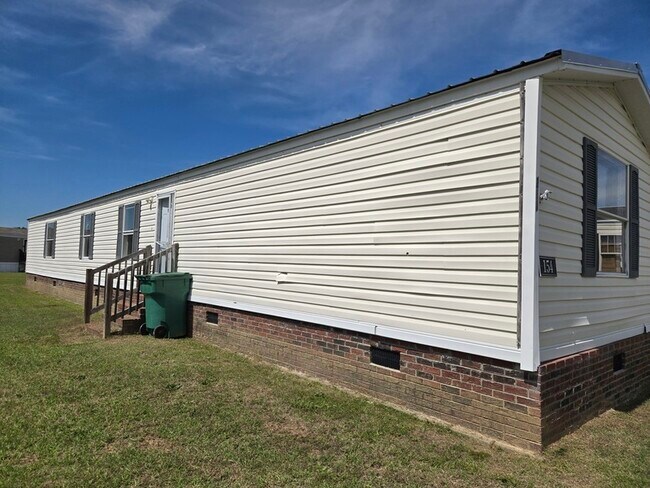 Building Photo - 2115 Cattail Cir