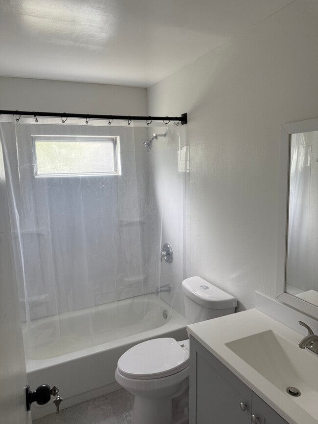 Building Photo - 16425 Sunflower Trail