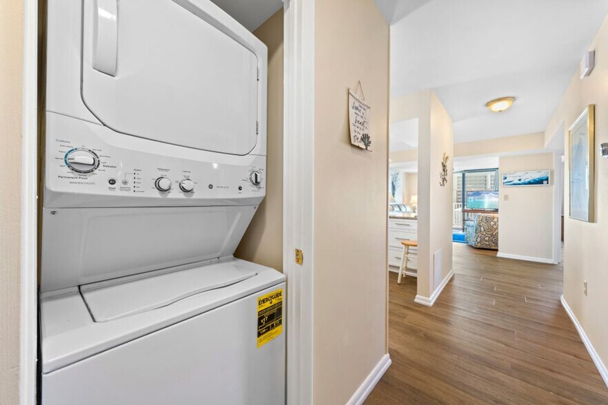 Building Photo - 1516 Sandpiper Ln