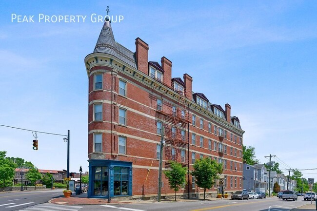 Building Photo - 1506 William Howard Taft Rd