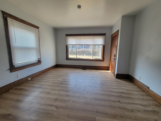 Building Photo - 55 Cotter Ave