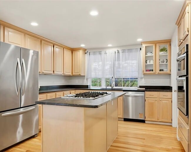 Building Photo - 4017 251st Way NE