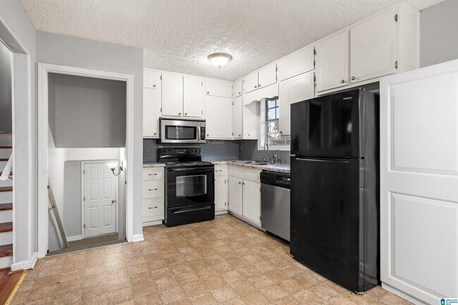 Building Photo - 3009 Burkwood Rd