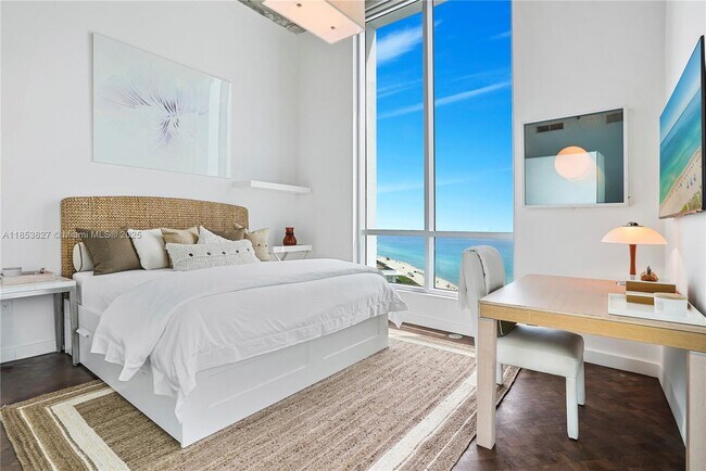 Building Photo - 5959 Collins Ave