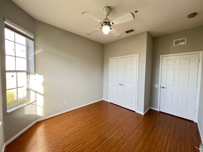 Building Photo - 2484 San Tecla St