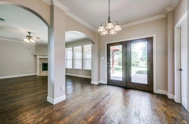 Building Photo - 9714 October Glory Ln