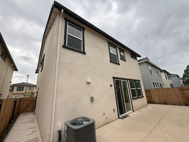 Building Photo - New Build