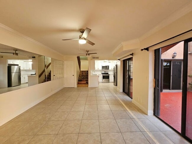 Building Photo - 6163 Seven Springs Blvd