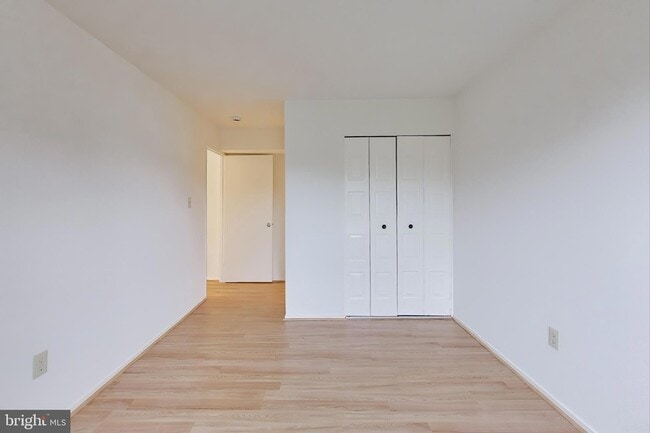 Building Photo - 18 Indian Hills Ct