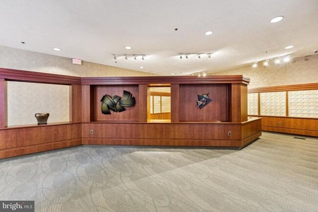 Building Photo - 5505 Seminary Rd