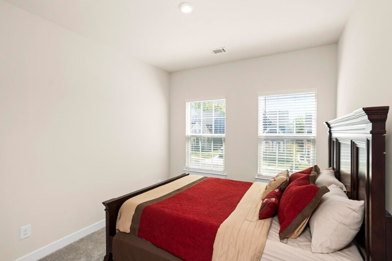 Building Photo - 8209 Warbler Wy