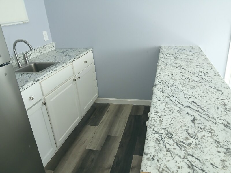 Building Photo - 204 Southwood Rd