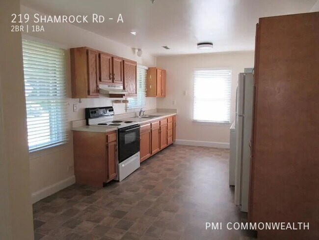 Building Photo - 219 Shamrock Rd