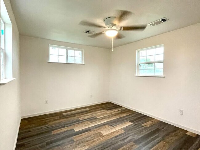 Building Photo - 13171 Sandpiper Rd