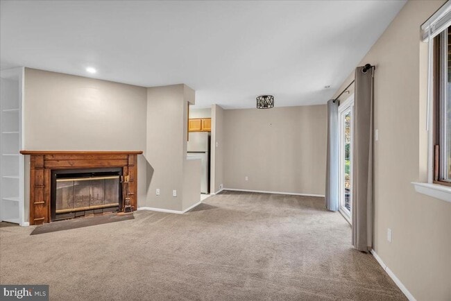 Building Photo - 604B Cypress Point Cir