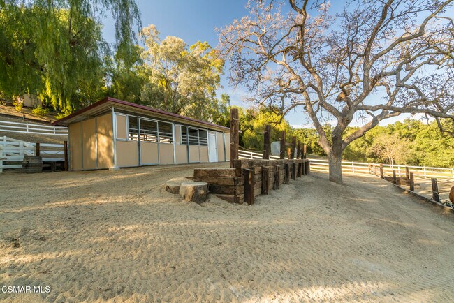 Building Photo - 5734 Fairview Pl
