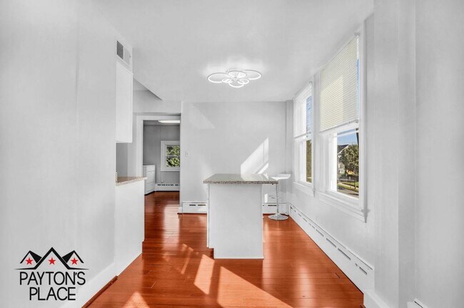 Building Photo - 4820 13th St NW #2