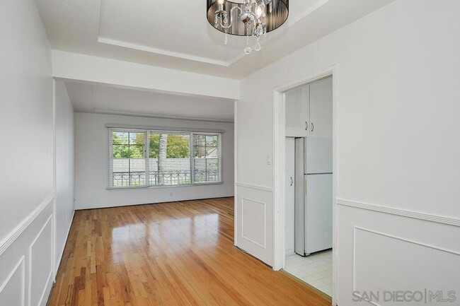 Building Photo - 5064 Marlborough Dr