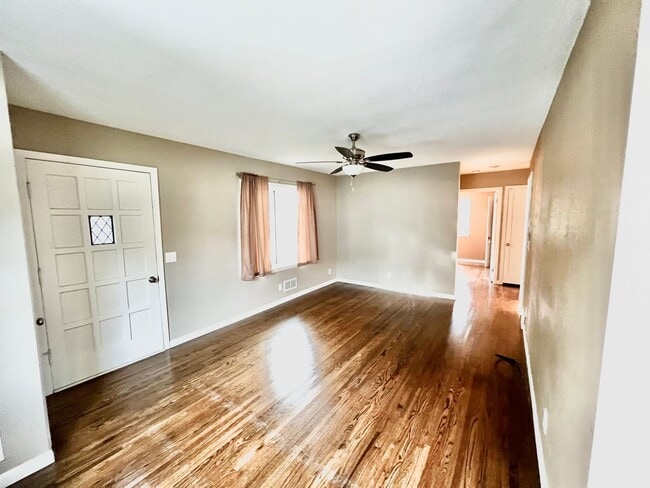 Building Photo - Single-Family Home Minutes from Saint Mary's!