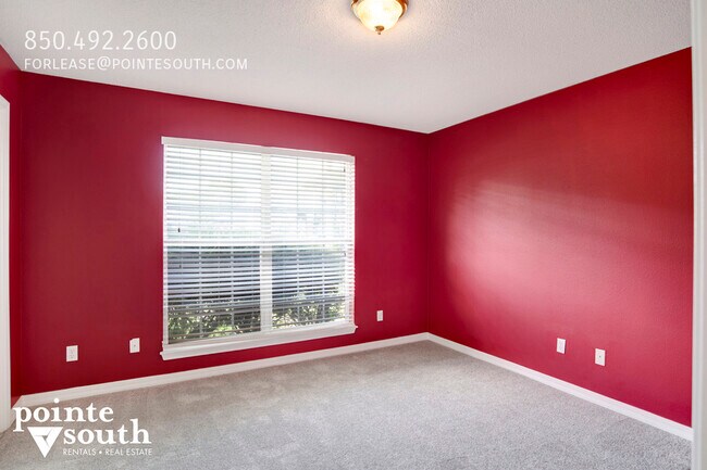 Building Photo - 2012 Horton Dr
