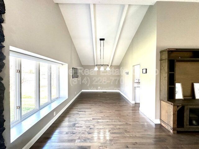 Building Photo - 429 Staines Ct