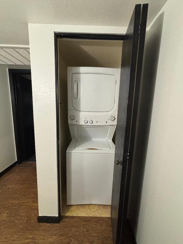 Building Photo - 10610 S 48th St