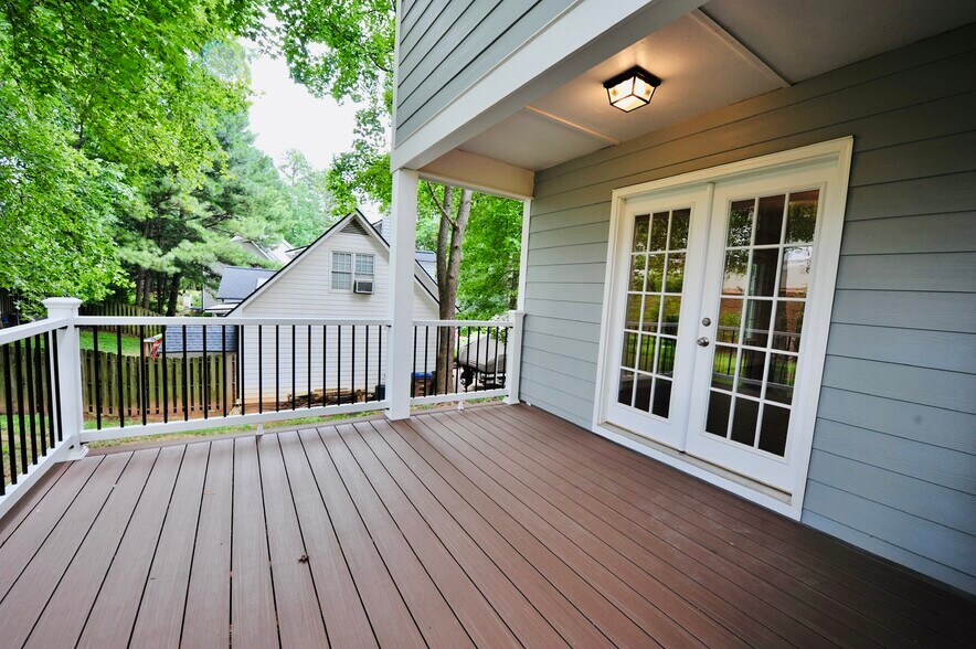 Building Photo - 962 Saint Catherines Dr