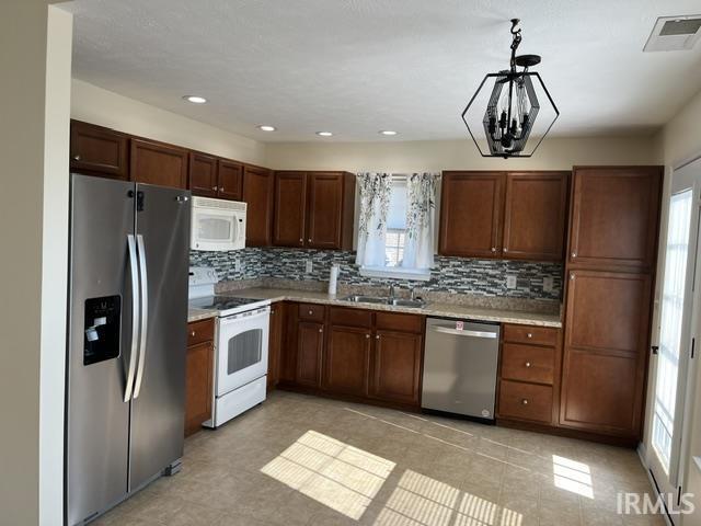 Building Photo - 5685 River Walk Cir