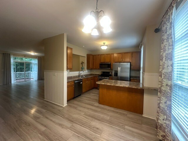 Building Photo - 3376 Bradbury Cir