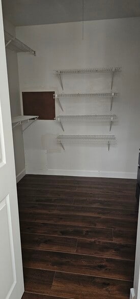 Building Photo - 1063 Willow Brook Dr