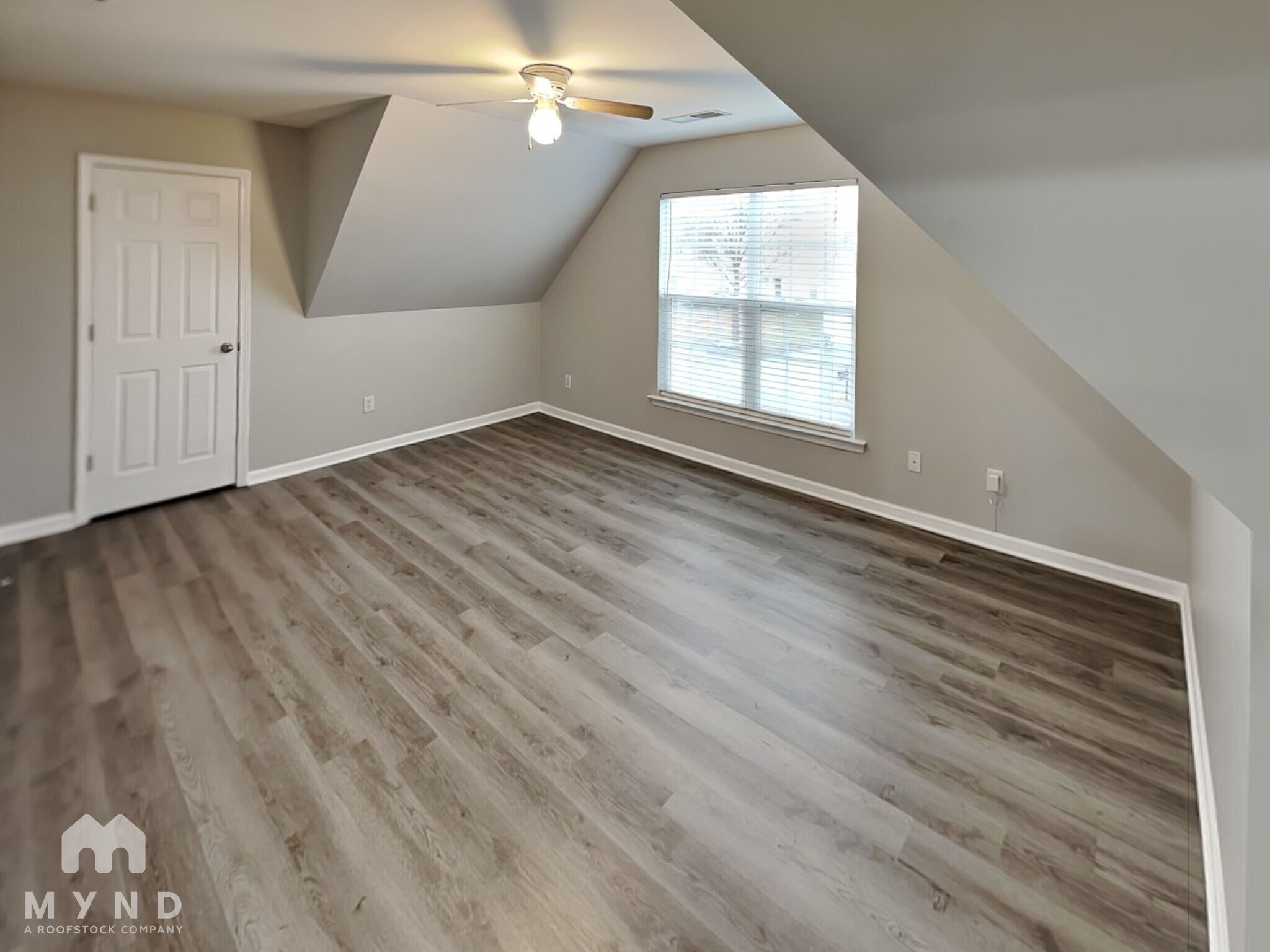 Building Photo - 11216 Cypress View Dr