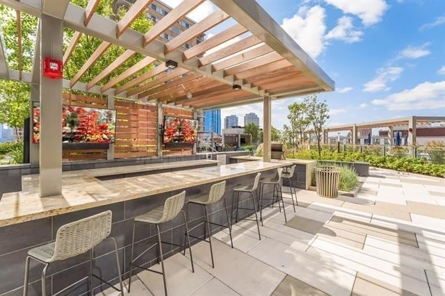 Building Photo - 25 Christopher Columbus Dr