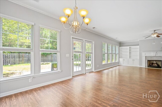 Building Photo - 270 Willow Point Cir