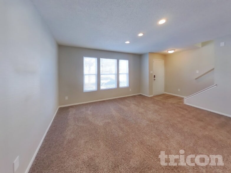 Building Photo - 12129 Belfry Dr