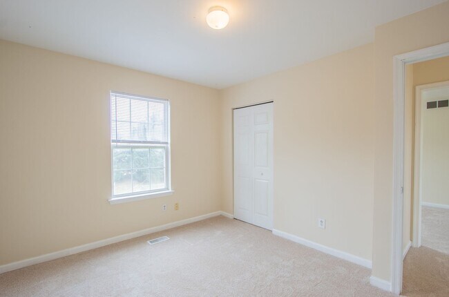 Building Photo - 247 Academy Ln