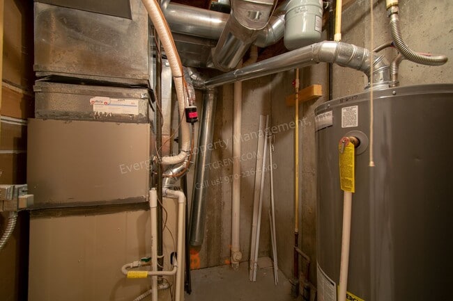 Building Photo - 2602 Timberwood Dr