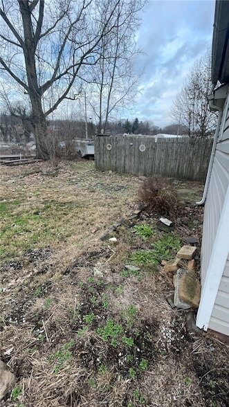 Building Photo - 139 N Water Ave