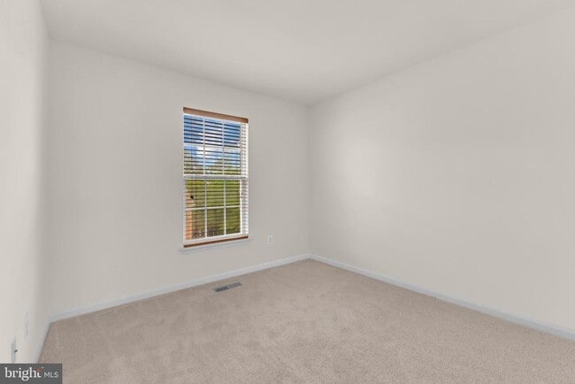 Building Photo - 130 Valdosta Dr