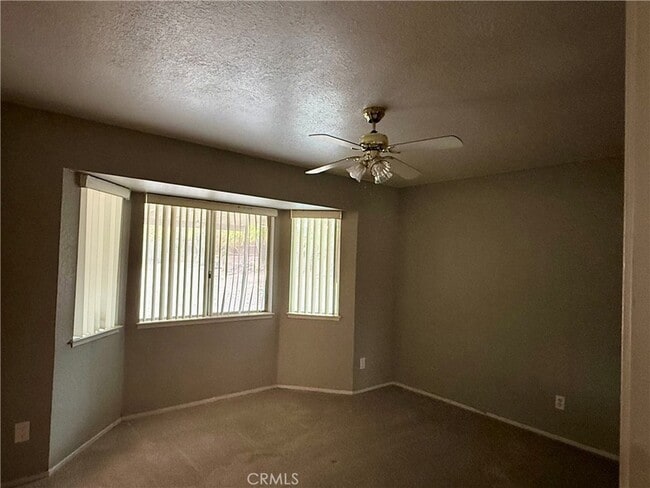 Building Photo - 18693 Albany St