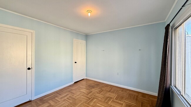 Building Photo - Charming Silver Terrace 3 Bedroom/1 BA SFH with Private Garden Oasis +Flex Bonus Room- AMSI