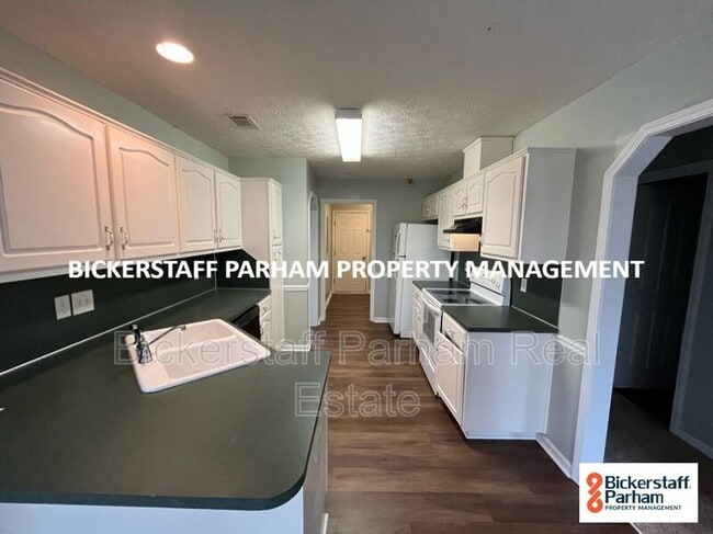 Building Photo - 6226 Bayberry Dr