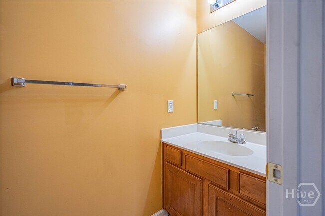 Building Photo - 7 Briarcliff Way